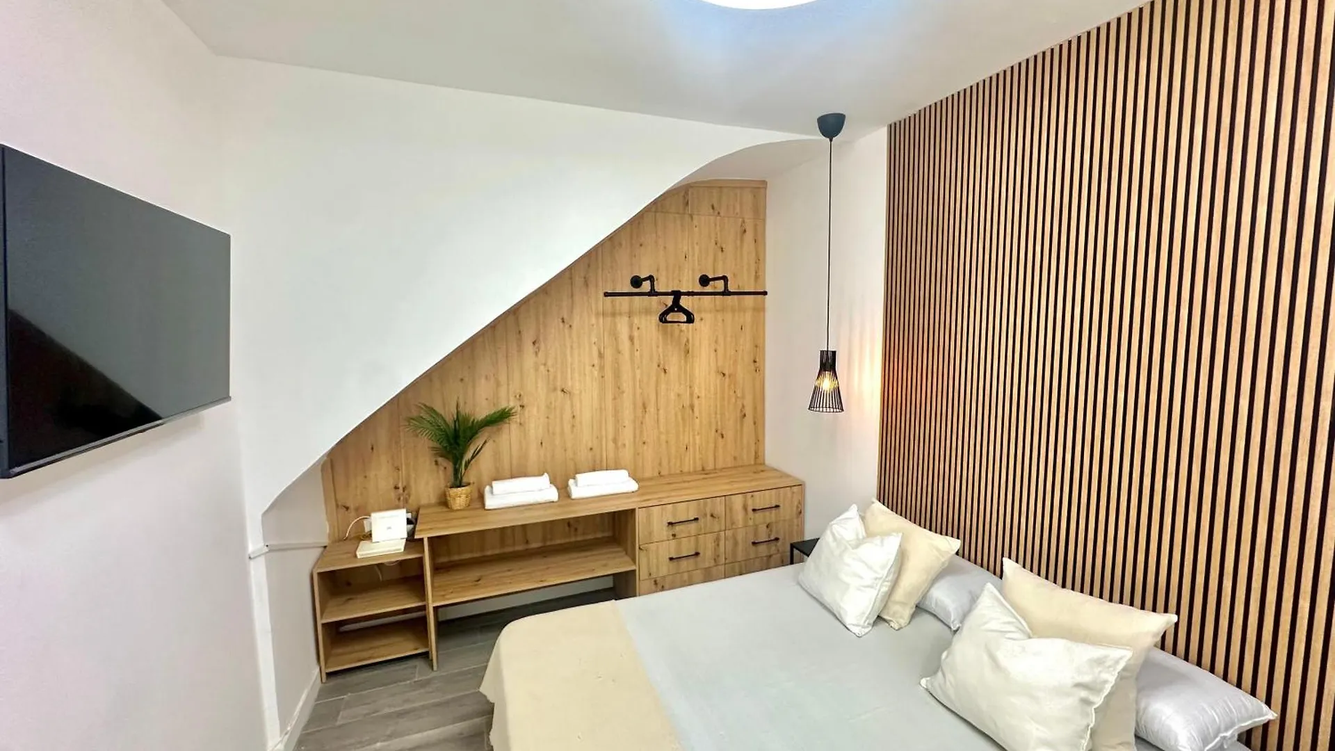 Refugio Playero 1의 연락처